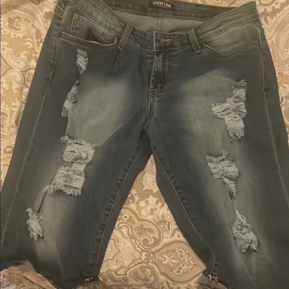 Fashion Nova Distressed Jean Shorts in Dark Blue